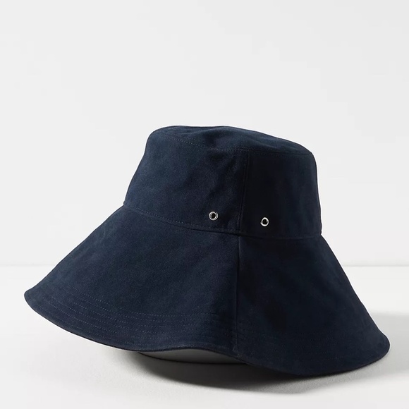 NWT Anthropologie Wyeth Waterproof Bucket Hat Navy Blue - Picture 1 of 4